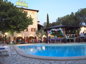  Hotel Benedetti  Кампелло Сул Клитуно